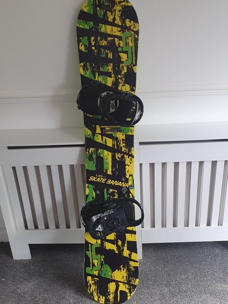 oakley snowboard bag with wheels